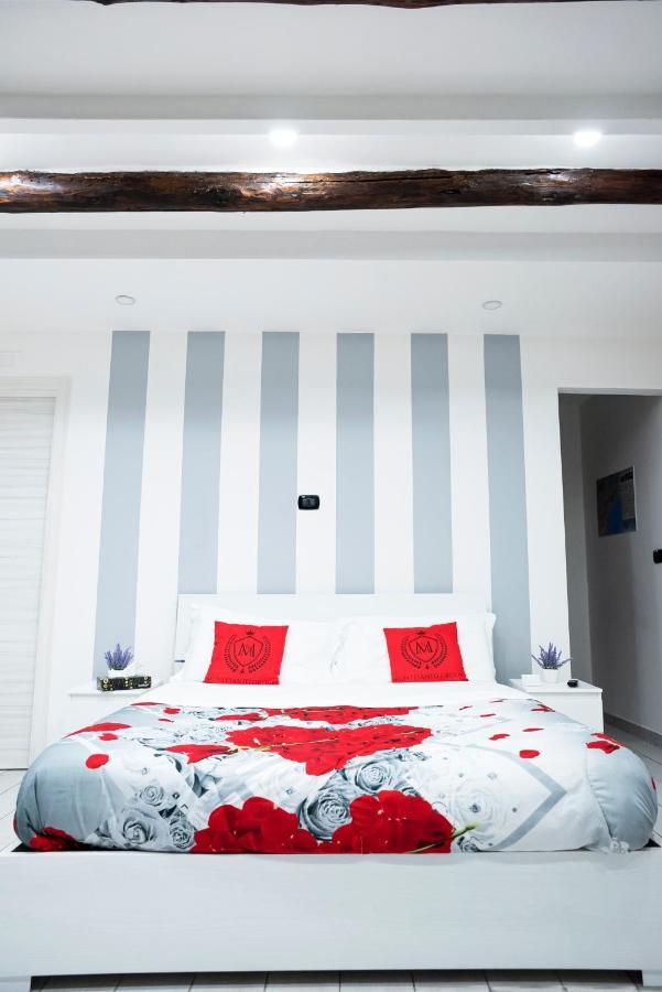 Montesantogroup Holiday House Наполи Екстериор снимка