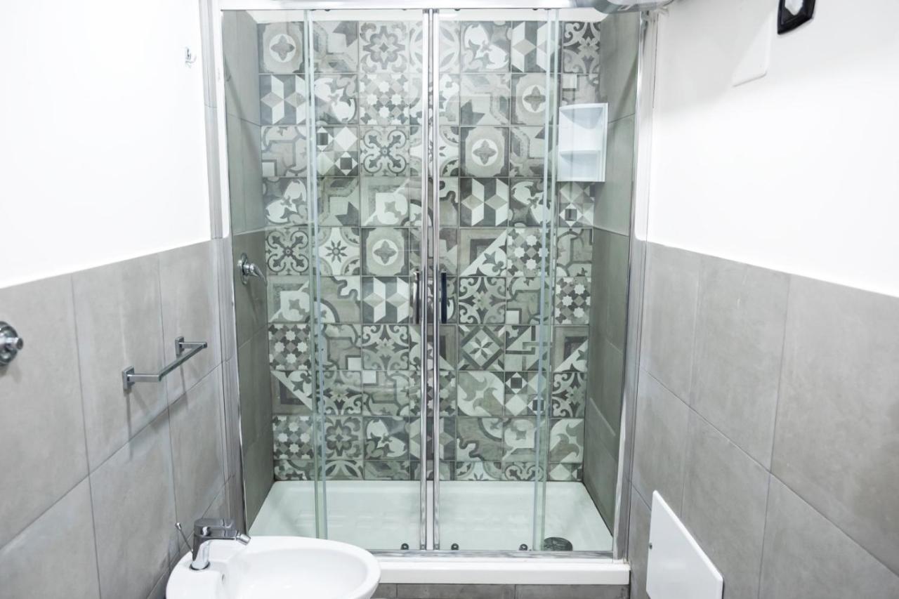Montesantogroup Holiday House Наполи Екстериор снимка