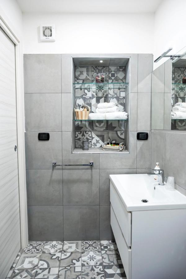 Montesantogroup Holiday House Наполи Екстериор снимка
